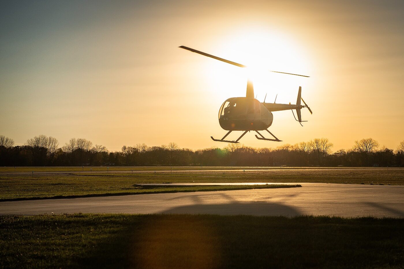 Helicopter transferring passengers from Essendon Fields to Flemington Racecourse